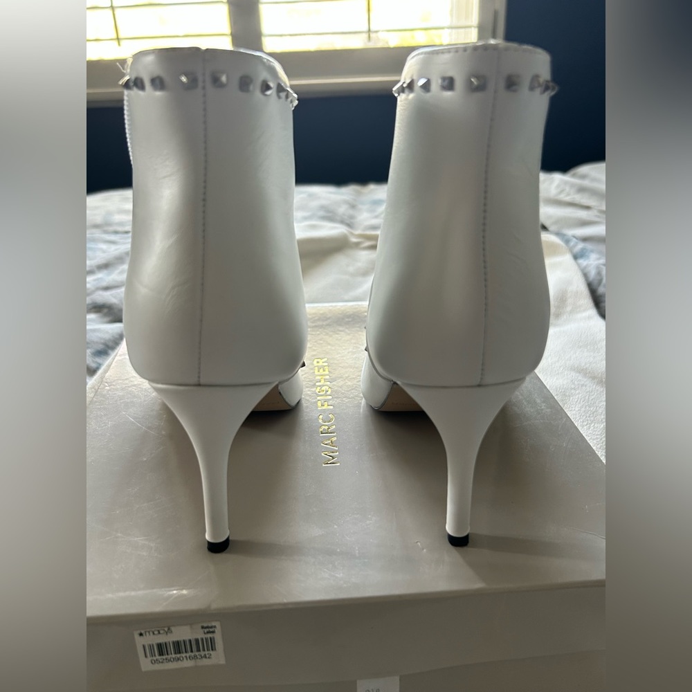 Marc Fisher Riva Dress Booties NIB - Picture 2 of 6
